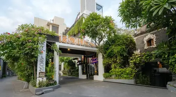 HORISON SEMINYAK BALI