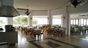 Horizon Beach Hotel