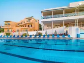 Horizon Beach Hotel