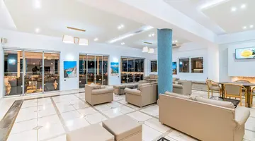 Horizon Beach Hotel