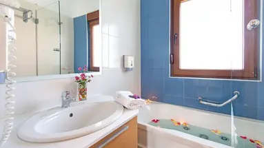 Horizon Line Villas