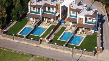 Horizon Line Villas
