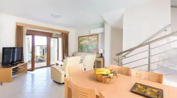 Horizon Line Villas