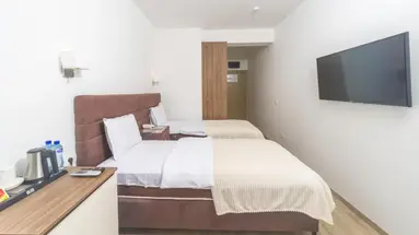 HOTEL 219