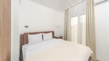HOTEL 219