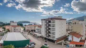 HOTEL 219