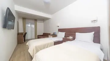 HOTEL 219