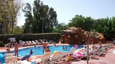 HOTEL 4R REGINA GRAN HOTEL