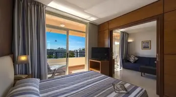 HOTEL 4R REGINA GRAN HOTEL
