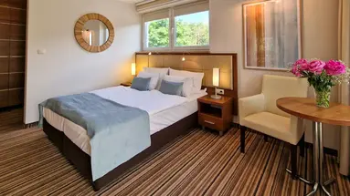 Hotel 77 Restauracja SPA