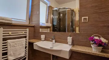 Hotel 77 Restauracja SPA