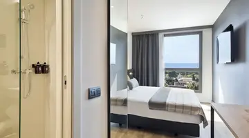 Hotel Acta Voraport