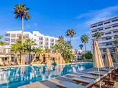 Hotel Adams Beach