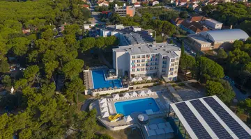 HOTEL ADRIA****
