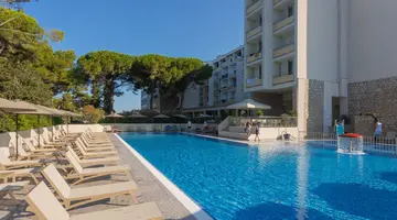 HOTEL ADRIA****