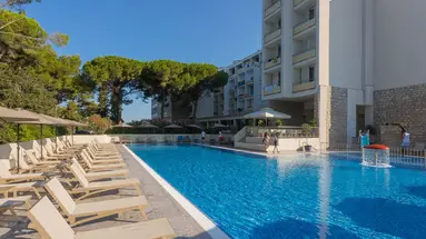 HOTEL ADRIA****