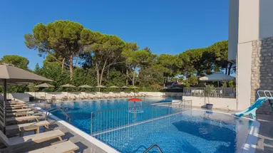 HOTEL ADRIA****