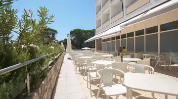 HOTEL ADRIA****