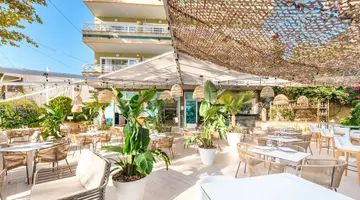 Hotel Agua Beach