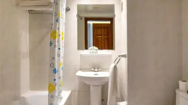 Hotel Akabar