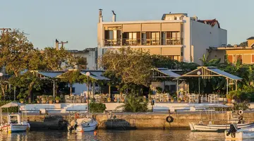 Hotel Akroyali