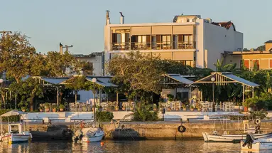 Hotel Akroyali