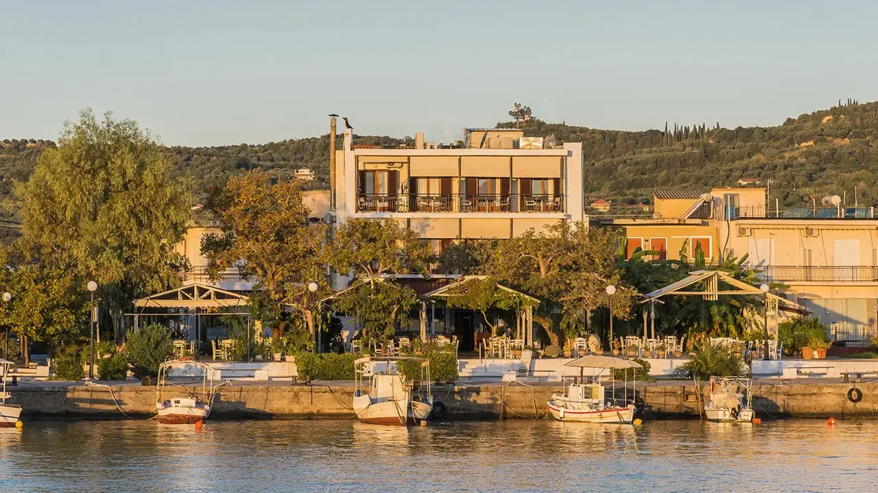 Hotel Akroyali