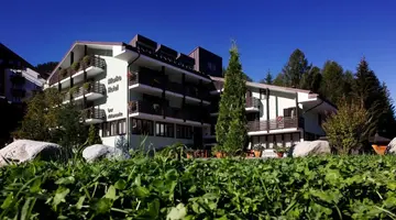 Hotel Alaska