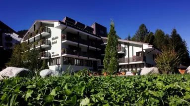 Hotel Alaska