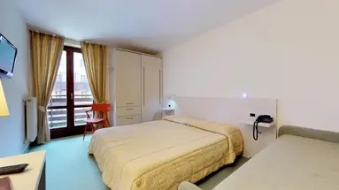 Hotel Alaska