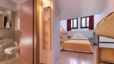 Hotel Alaska