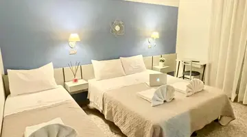 Hotel Alfa**