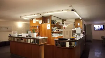 Hotel Alfa**