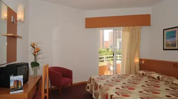 Hotel Alone