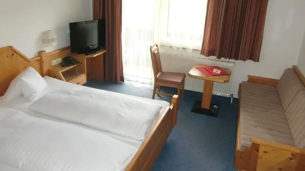 Hotel Alpenfriede