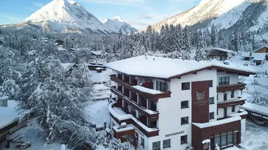 Hotel Alpennest Leutasch