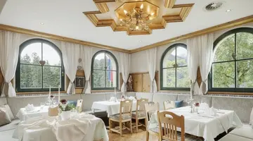 Hotel AlpenSchlössl