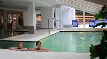 Hotel Alpine Mugon