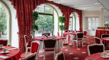 Hotel Ambassador Zlata Husa