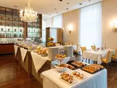 Hotel Ambassador