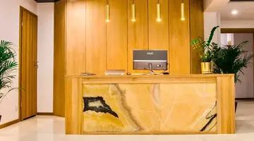 Hotel Amber Port