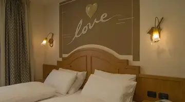 Hotel Amerikan & dependence***/****