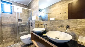 HOTEL AMFORA