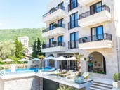 HOTEL AMFORA