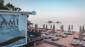 Hotel Ami