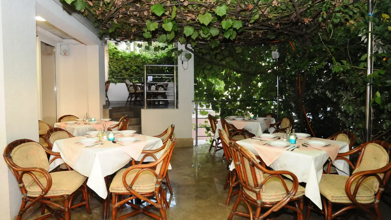 HOTEL ANITA BECICI