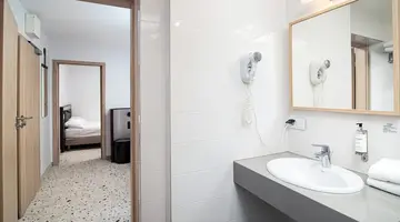 Hotel Antares