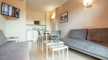 HOTEL & APARTMENTS MYRAMAR FUENGIROLA