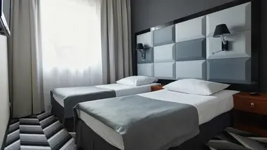 Hotel Apis