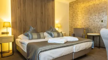 Hotel AquaCity Seasons